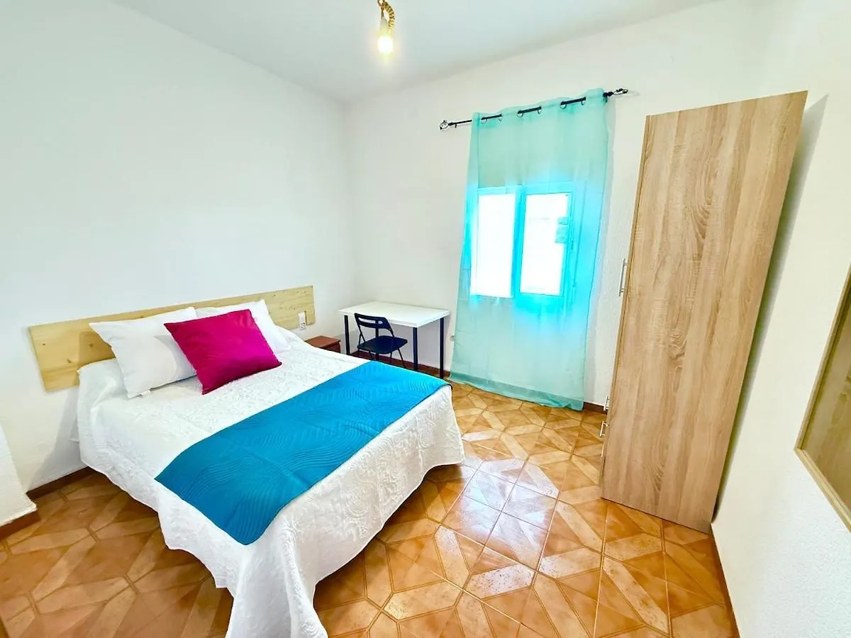 4 Habitaciones - Federico Molina 17 Huelva